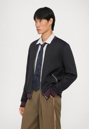 Куртка бомбер