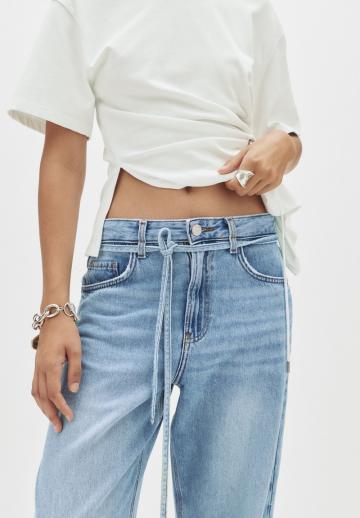 Свободные джинсы