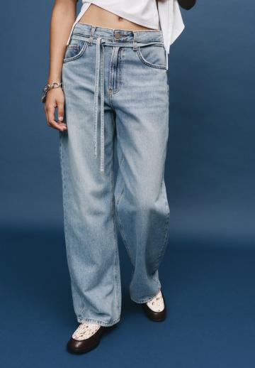 Свободные джинсы