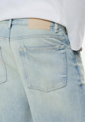 Свободные джинсы