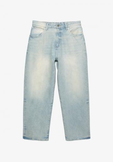 Свободные джинсы