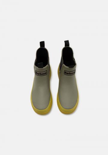 Резиновые сапоги