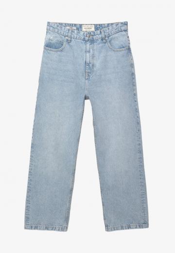 Свободные джинсы