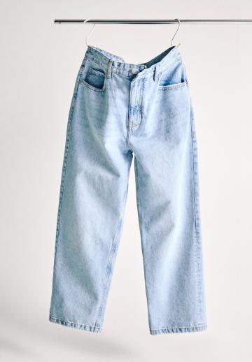 Свободные джинсы