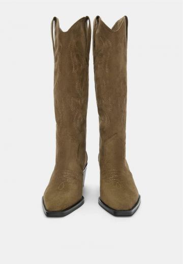 Ковбойские сапоги