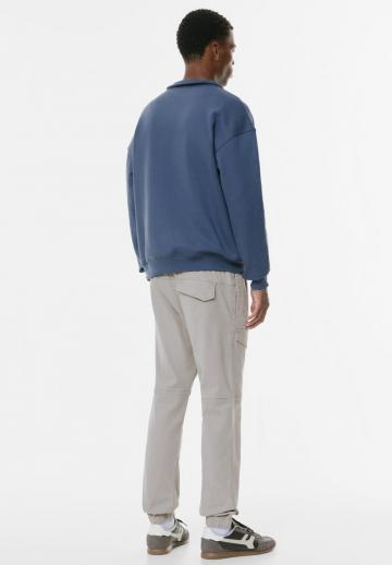 Брюки с накладными карманами