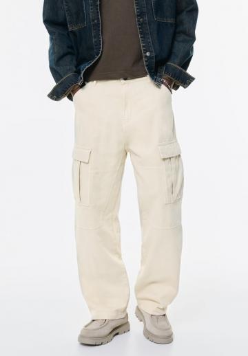 Брюки с накладными карманами
