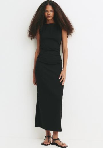 Платье футляр