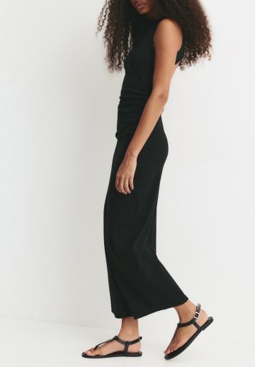 Платье футляр