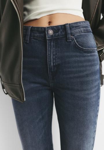 Клешеные брюки