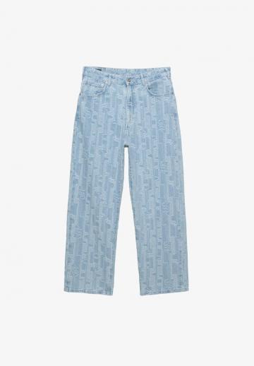 Свободные джинсы