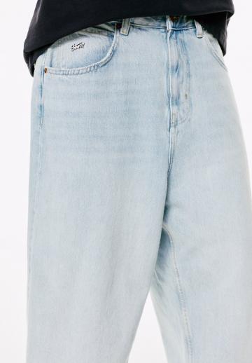 Свободные джинсы