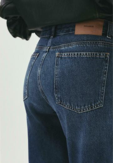 Клешеные джинсы