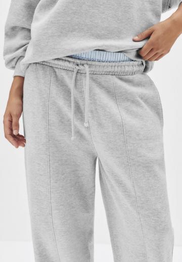 Спортивные штаны