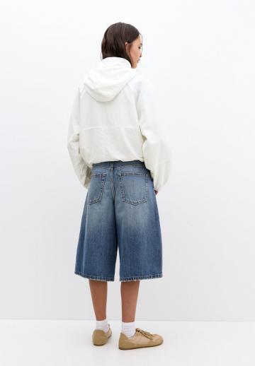 Куртка с накладнымит карманами