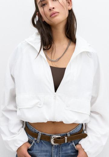 Куртка с накладнымит карманами