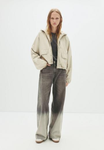 Куртка с накладнымит карманами