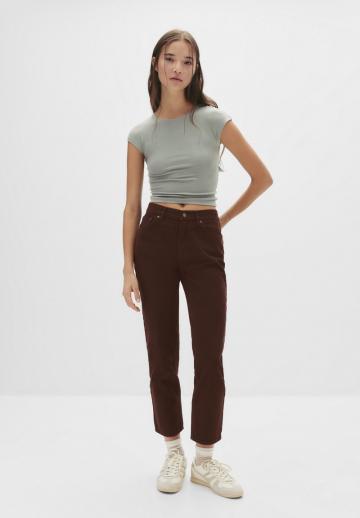 Короткие джинсы