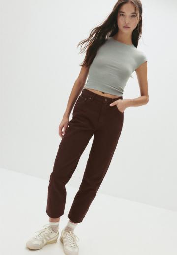 Короткие джинсы