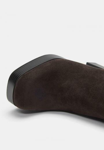 Высокие сапоги