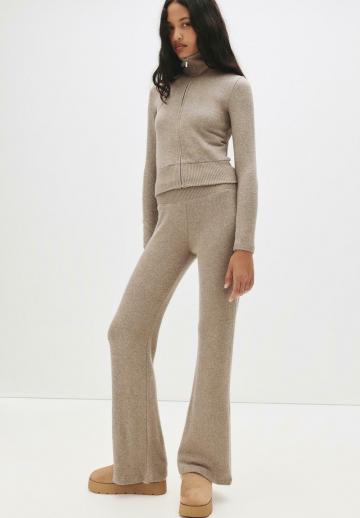 Вязаная кофта