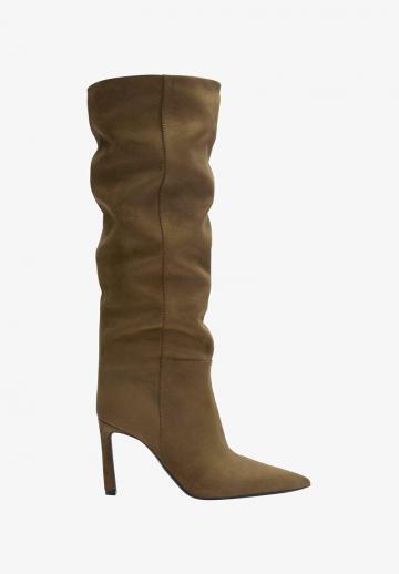 Высокие сапоги