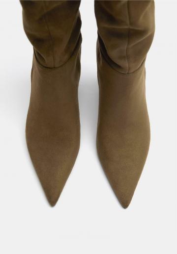 Высокие сапоги