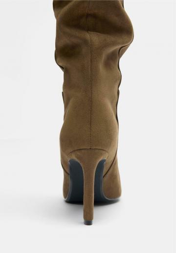 Высокие сапоги