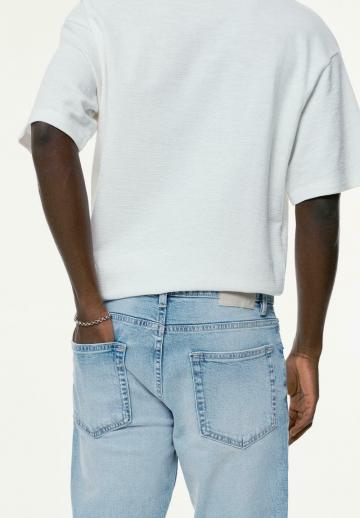 Узкие джинсы