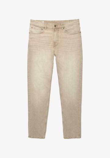 Узкие джинсы