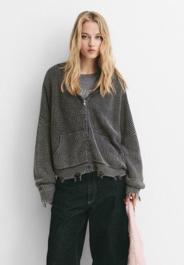 Вязаная кофта