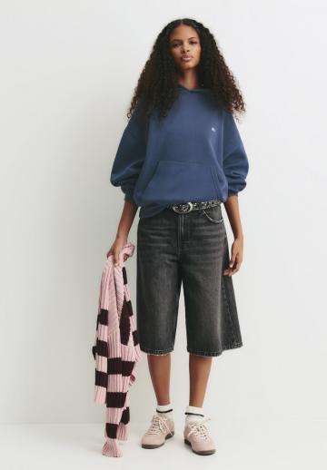 Пуловер с капюшоном