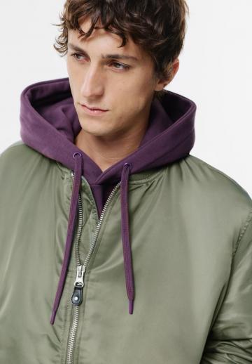 Куртка бомбер