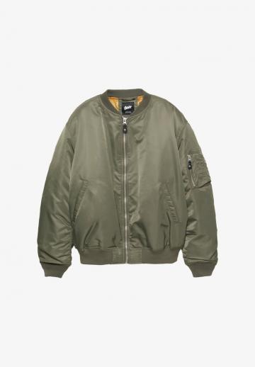 Куртка бомбер