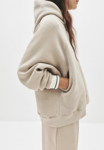 Пуловер с капюшоном