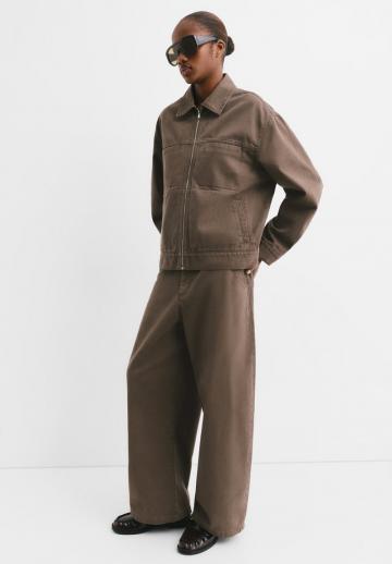 Куртка с накладнымит карманами