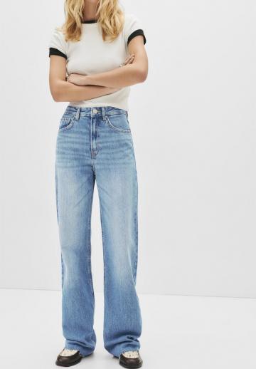 Прямые джинсы