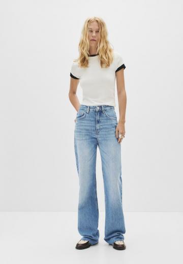 Прямые джинсы