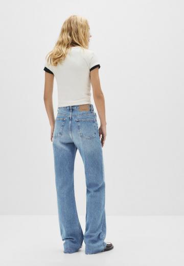 Прямые джинсы