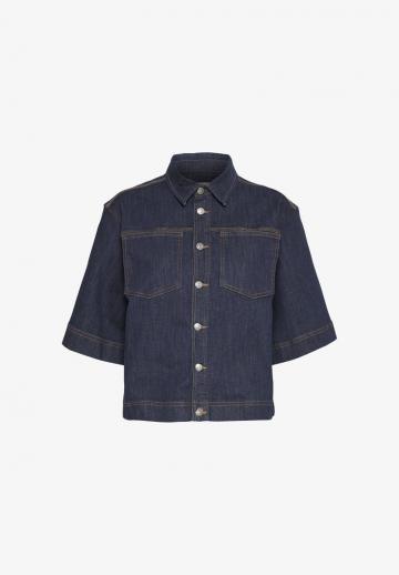 Джинсовая куртка