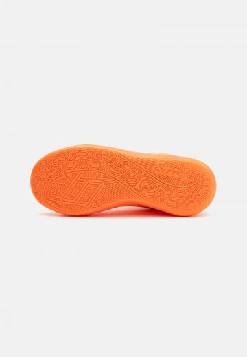 Кроссовки для зала