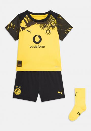 Спортивные шорты