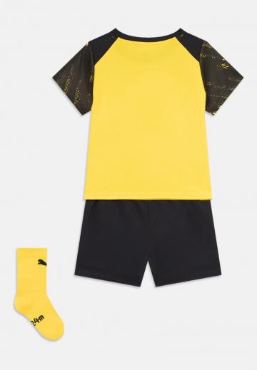 Спортивные шорты