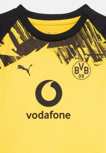 Спортивные шорты