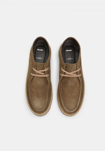 Ботинки на шнуровке