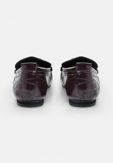 Полуботинки