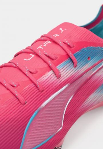 Футбольные бутсы