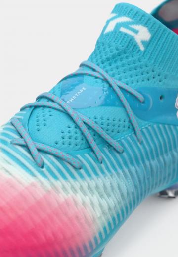 Футбольные бутсы