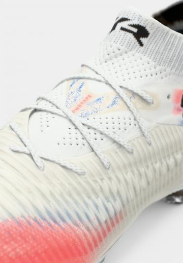 Футбольные бутсы