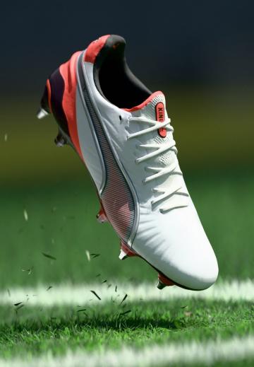 Футбольные бутсы